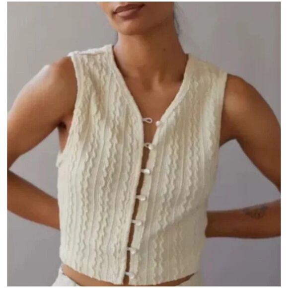 Urban Outfitters Tops - URBAN OUTFITTERS Cinzia Textured Buttons Down Sleeveless Beige Top
